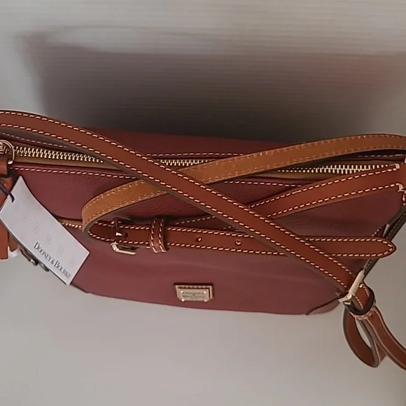 ❤️HP❤️D&B LARGE Wine Pebble Grain Tassle Crossbody Bag NWT